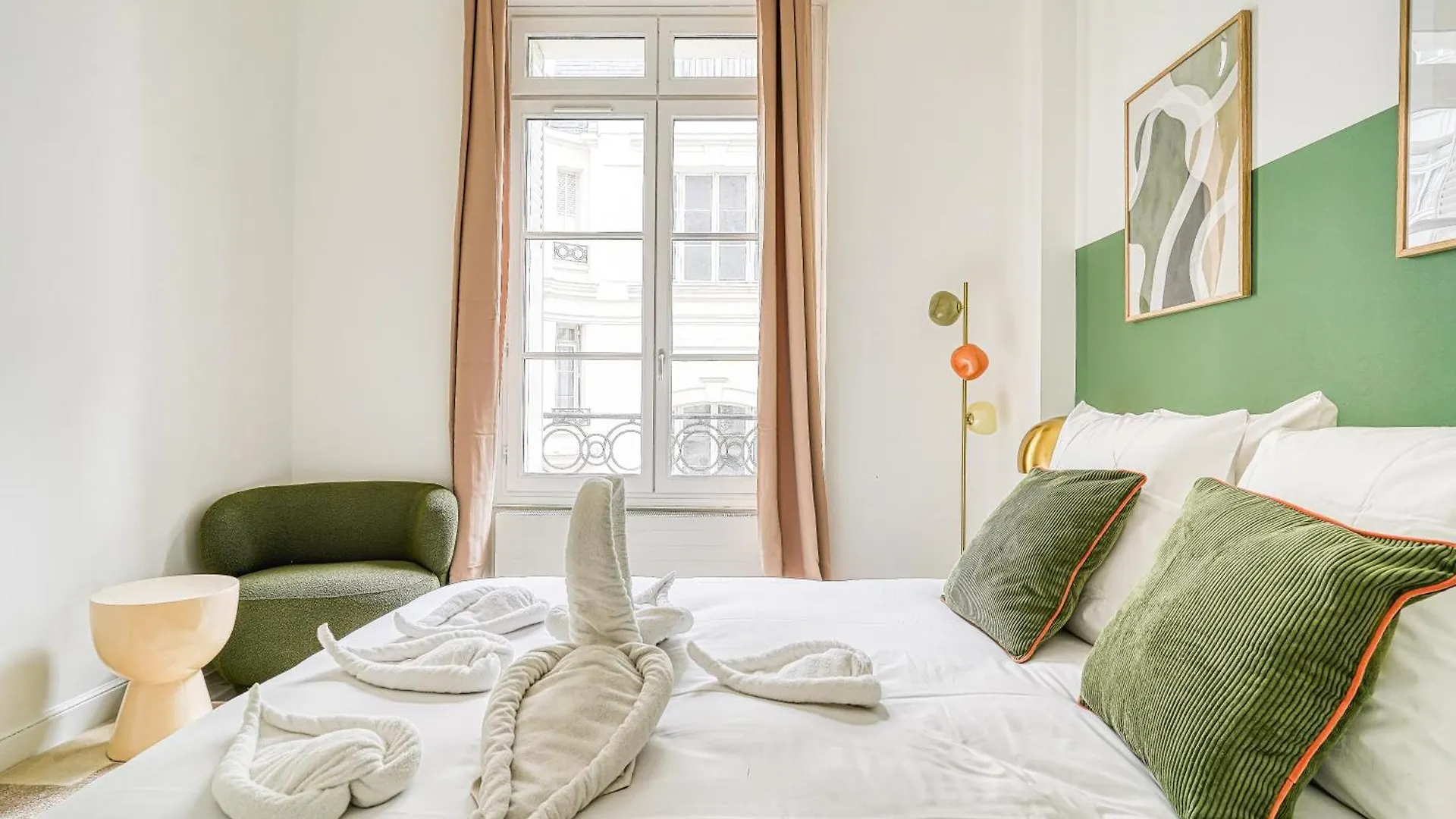 Charme Et Standing - 2 Chambres Proches Trocadero Paris 0*,  France