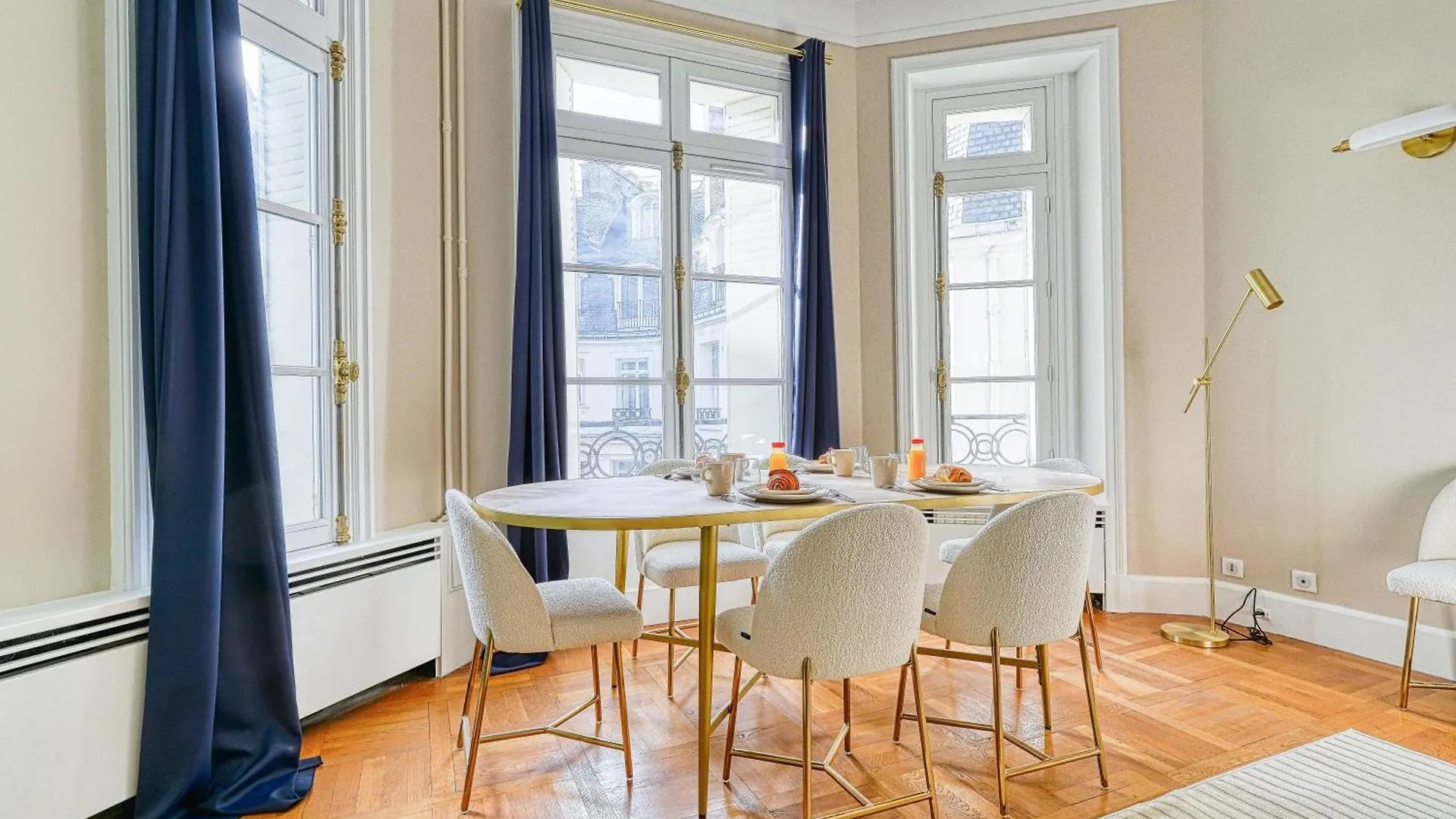 Charme Et Standing - 2 Chambres Proches Trocadero Paris France